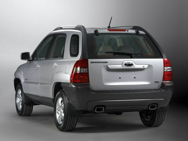 2006 Kia Sportage - Image 2